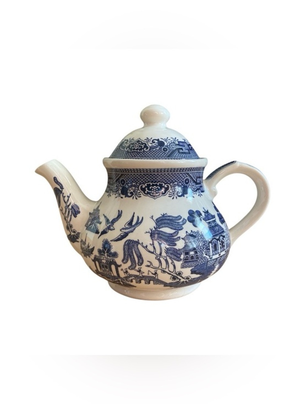 CHURCHILL Classic Blue Willow Georgian Shape Tea Pot Staffordshire, England